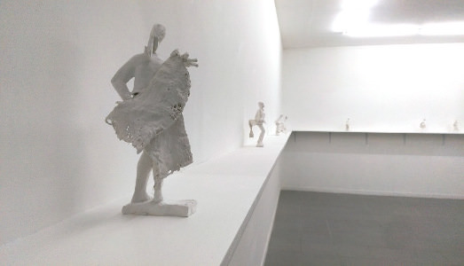 Fino al 5.XII.2015 | Dominik Lang, Naked Figures, Dressed Figurines | The Gallery Apart, Roma
